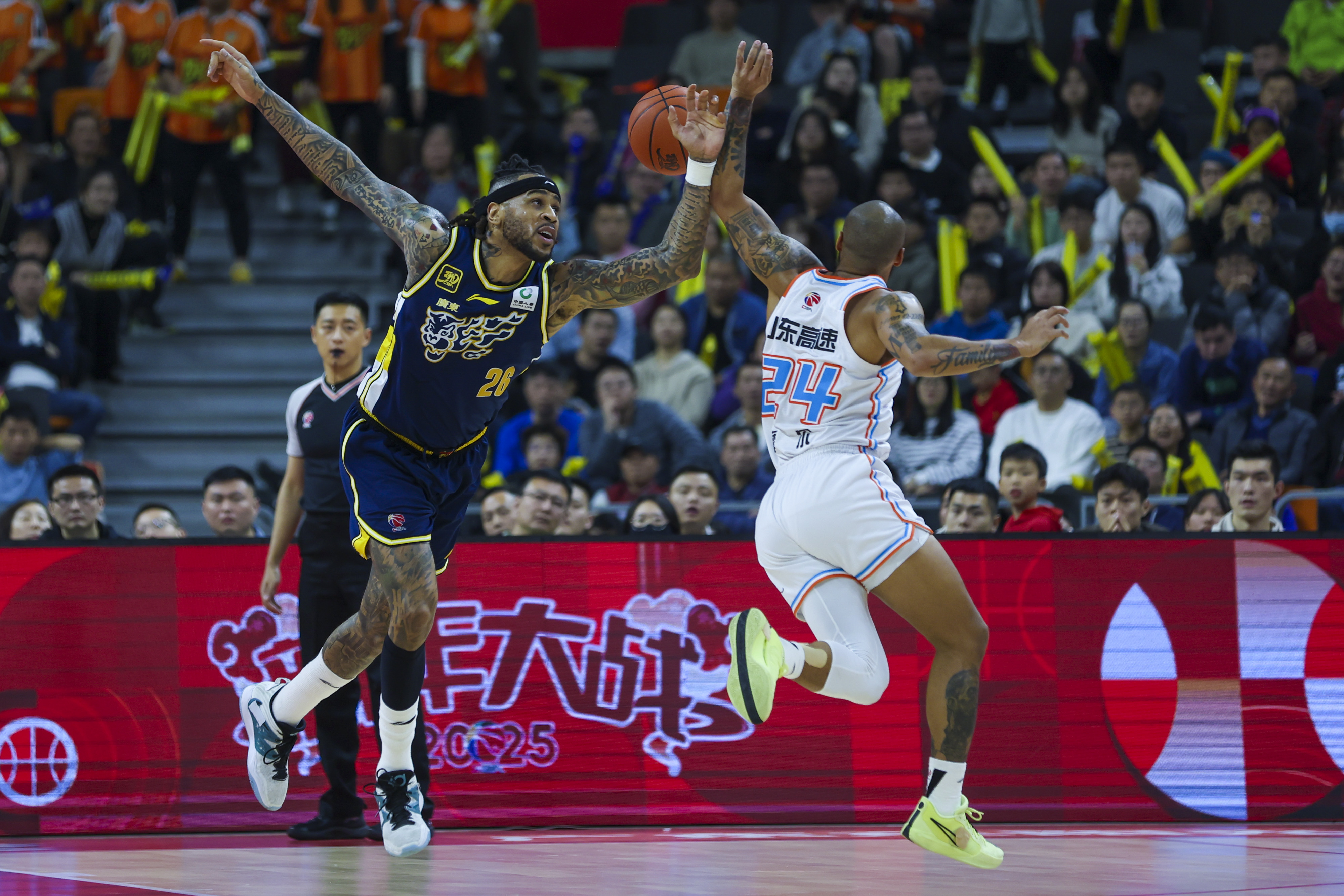 终极对抗!CBA战火再次点燃 终极对抗!CBA战火再次点燃