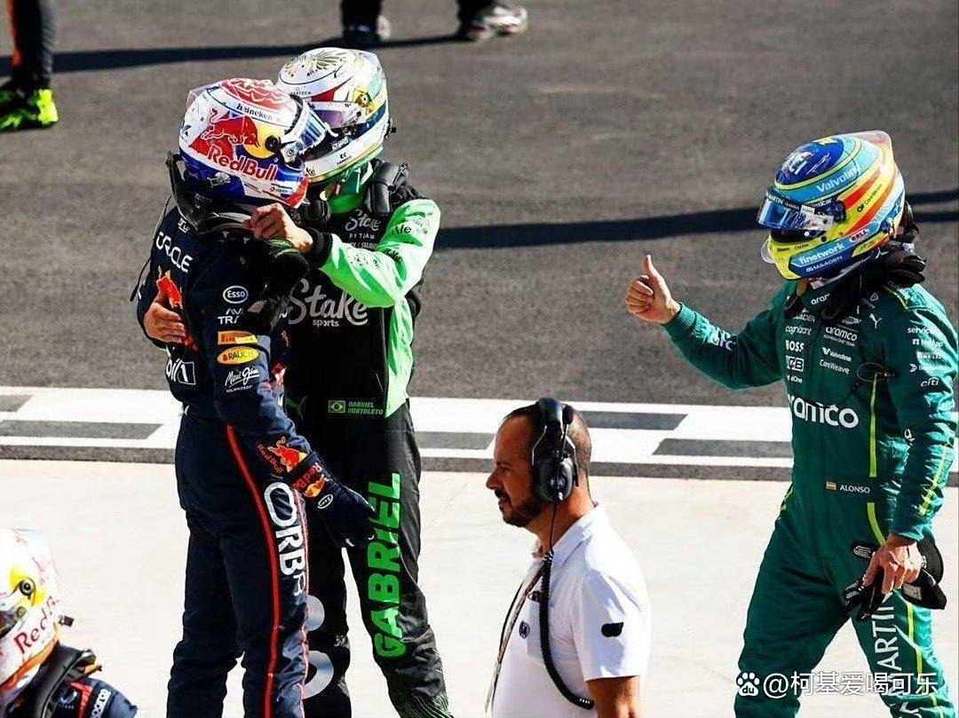 梅赛德斯逆转红牛车队，阿隆索关键制胜