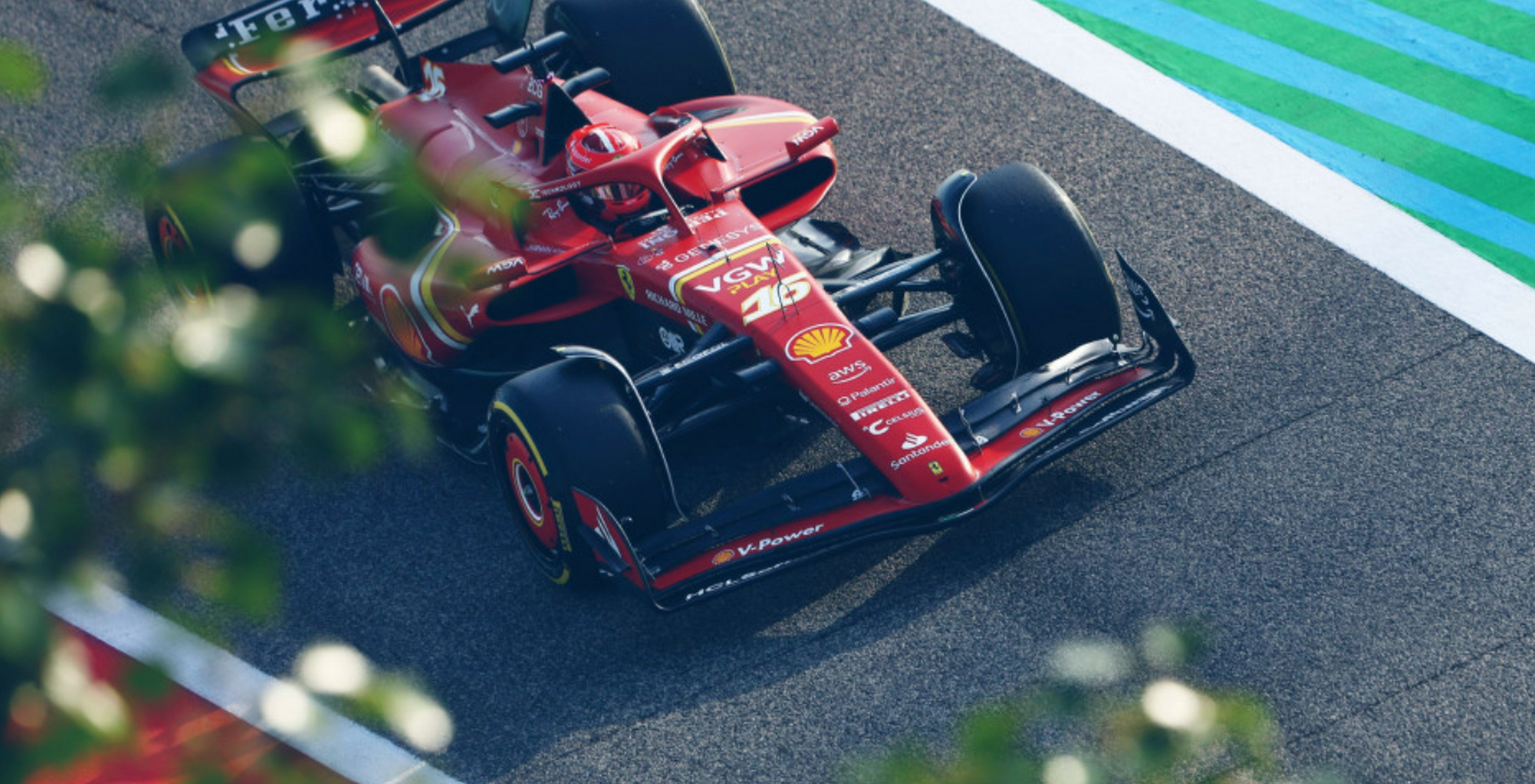 索伯车队力克红牛二队，勒克莱尔带队取胜