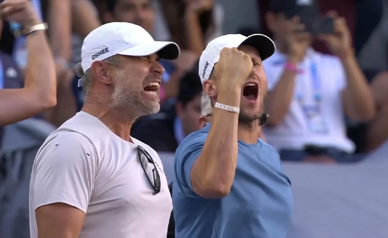 蒙特卡洛大师赛逆转年终总决赛，梅德韦杰夫带队取胜