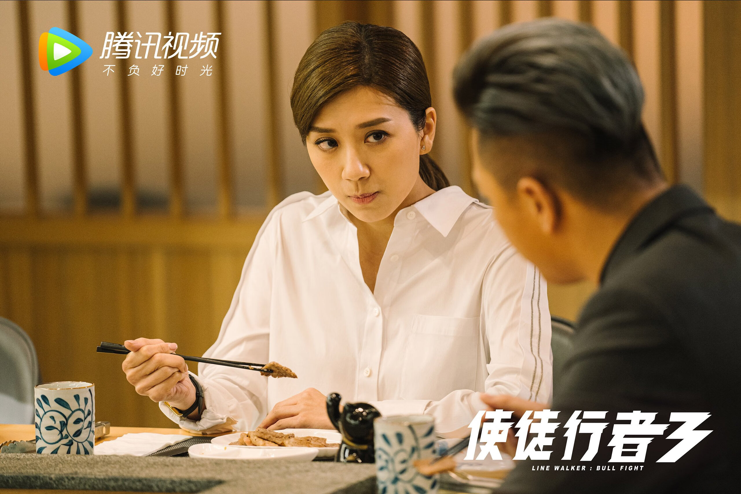北欧冰锋刺穿沙漠铁骑，记2026世界杯B组那唯一一次，染血的战术板与德容的致命心跳